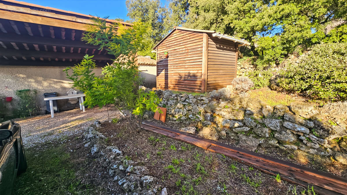 Maison à SAINTE-ANASTASIE-SUR-ISSOLE