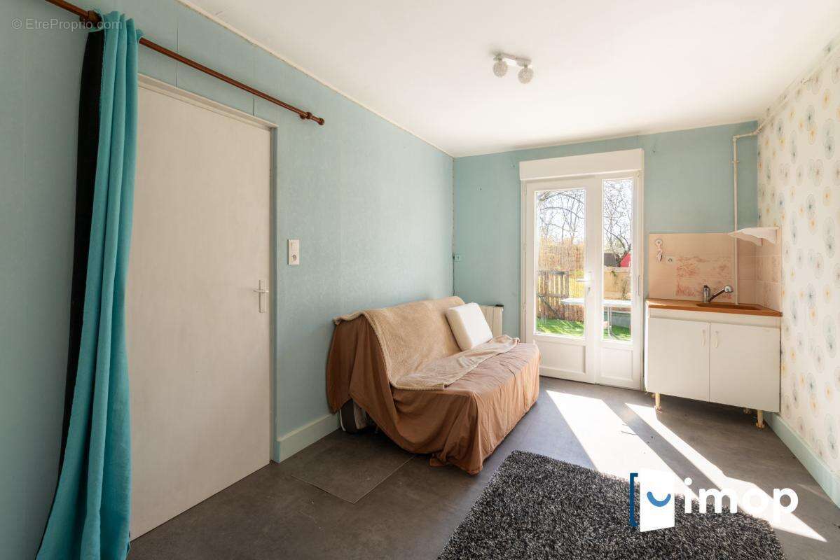 Maison à SAINTE-SOULLE