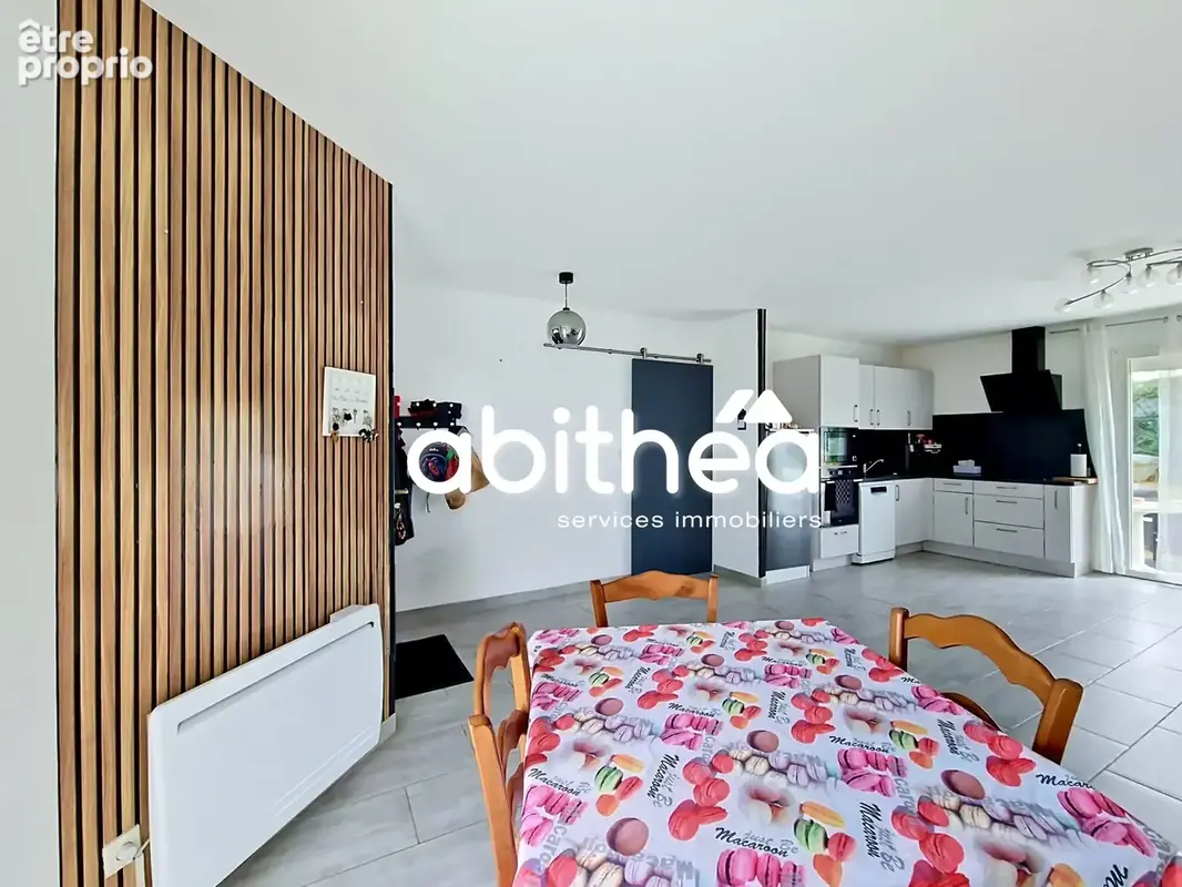 plain pied de 2 chambres  84m2 hab  1050m2 terrain  Saint André de Lidon - photo 4