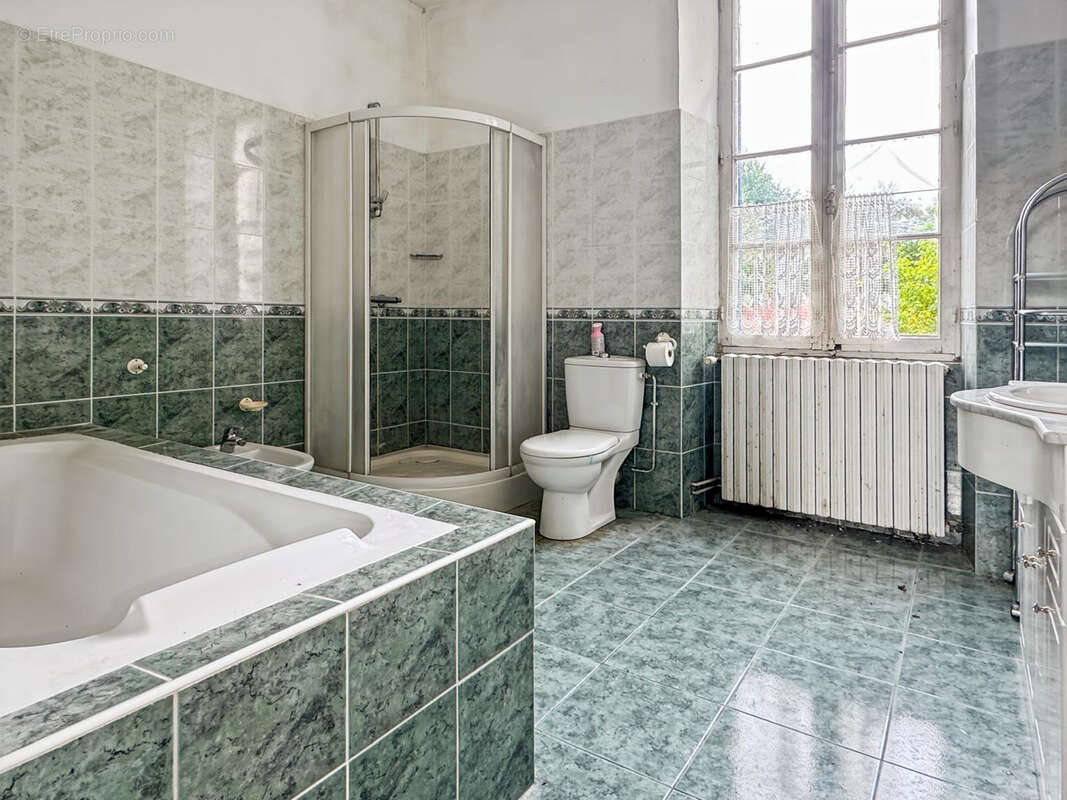 Maison à BOURG-DU-BOST