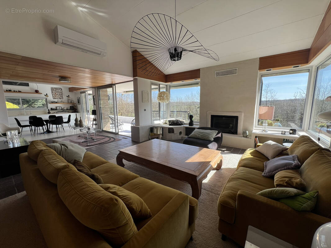 Maison à COSNE-COURS-SUR-LOIRE