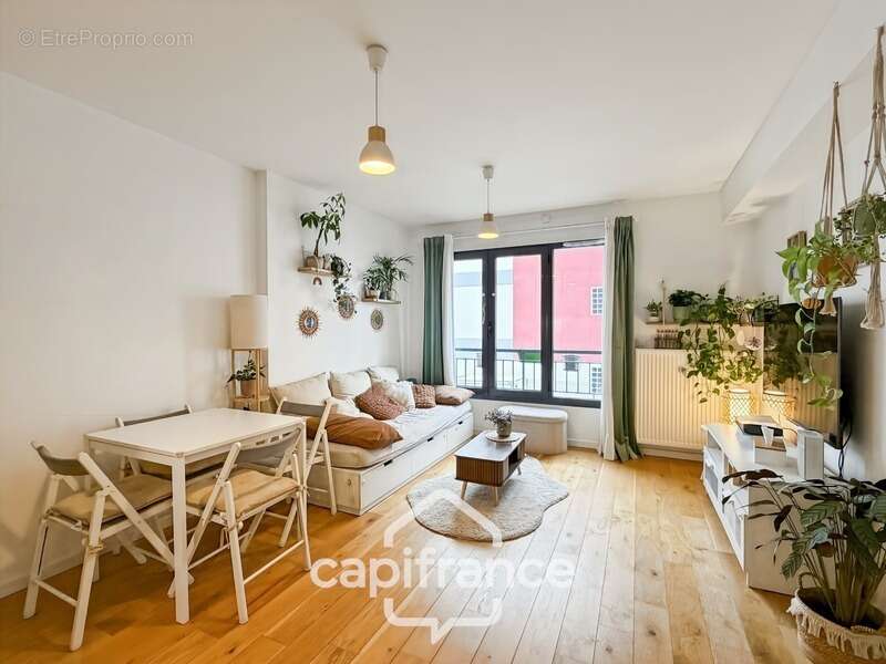 Appartement à VAIRES-SUR-MARNE