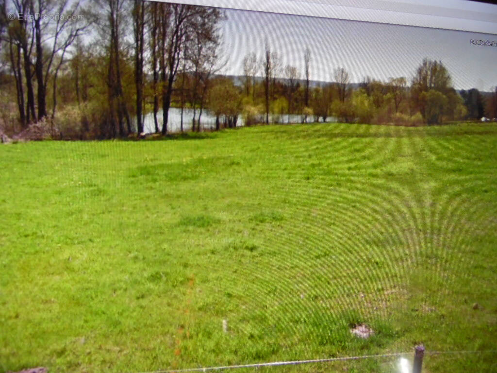 Terrain à ETIVAL-CLAIREFONTAINE