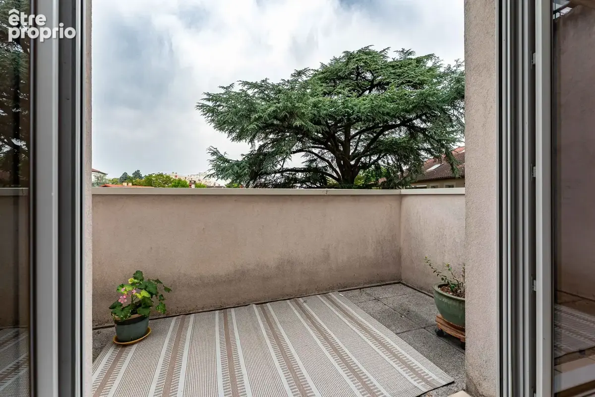 T4 de 100m2, trois chambres, au cœur du point du jour. - photo 11