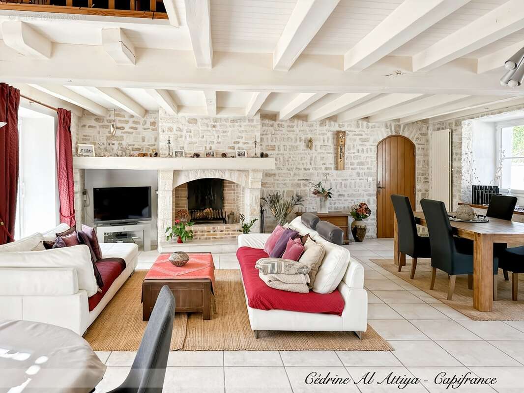 Propriété à vendre 318m2 habitables, 11 pièces, 7 chambres, parcelle de 1700m2 environ, jardin, garage, piscine, dépendances - photo 5
