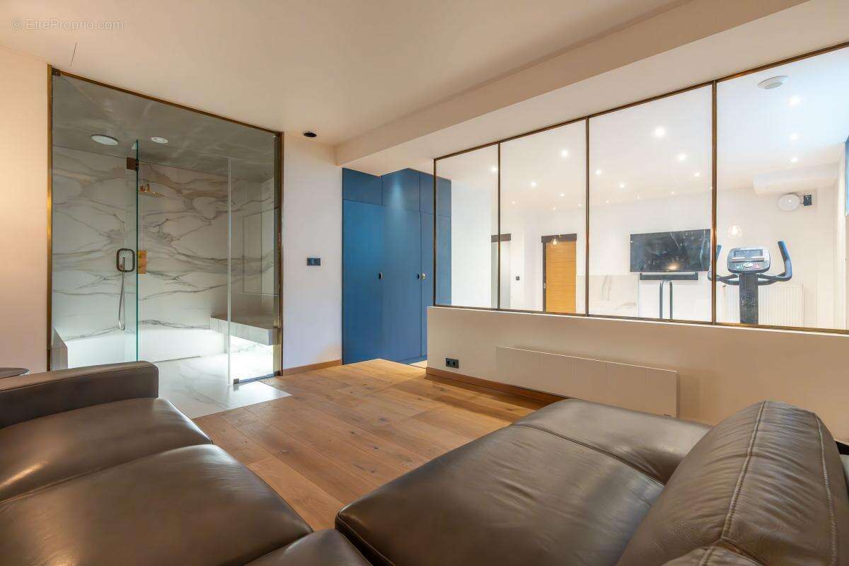 Maison à SAINT-MAUR-DES-FOSSES