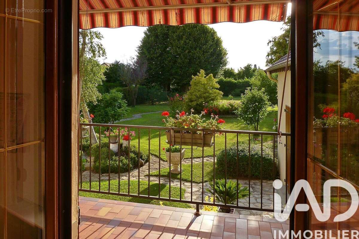 Photo 4 - Maison à VARENNES-SUR-SEINE