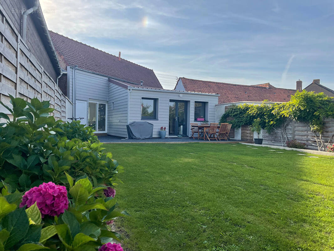 Maison à NORRENT-FONTES