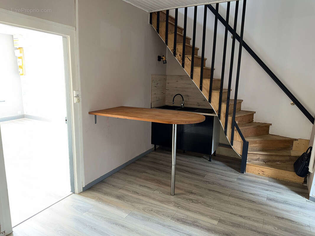 Maison à LA NEUVILLE-BOSMONT