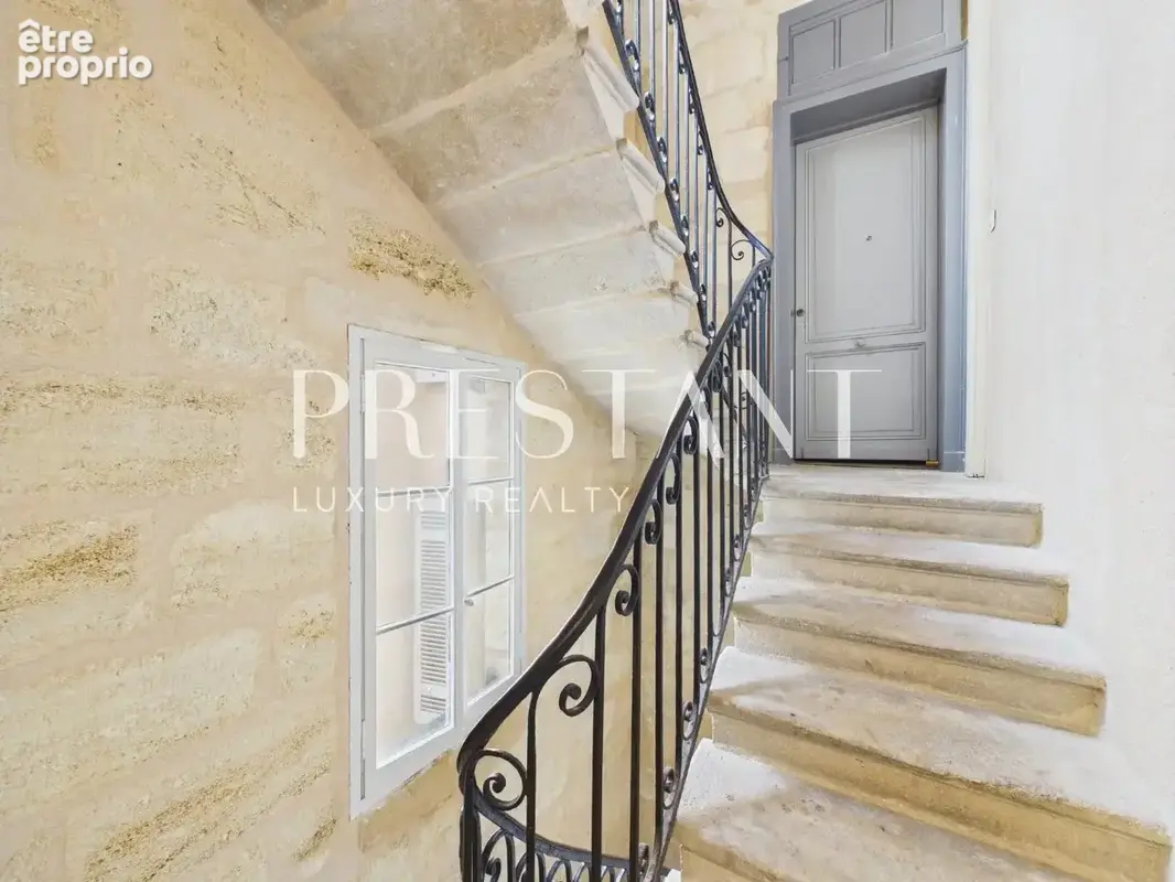 EXCLUSIVITE - Investissement exceptionnel 9 % de rentabilité brute au pied de la Grosse Cloche. - photo 11