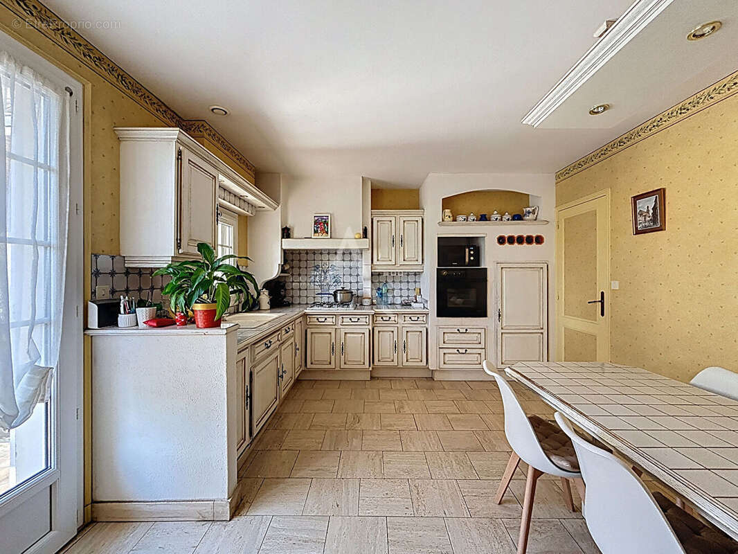 Maison à BOUCHEMAINE