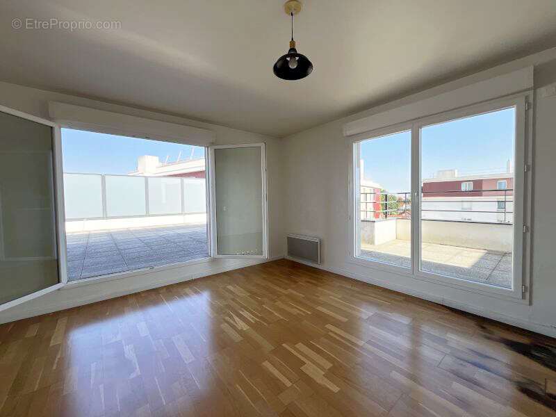Appartement 77 m² à Quincy-Sous-Senart  - photo 5