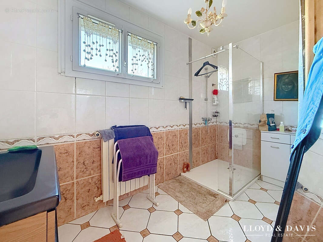 Maison à MESCHERS-SUR-GIRONDE