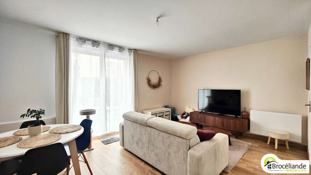 Appartement à PARTHENAY-DE-BRETAGNE