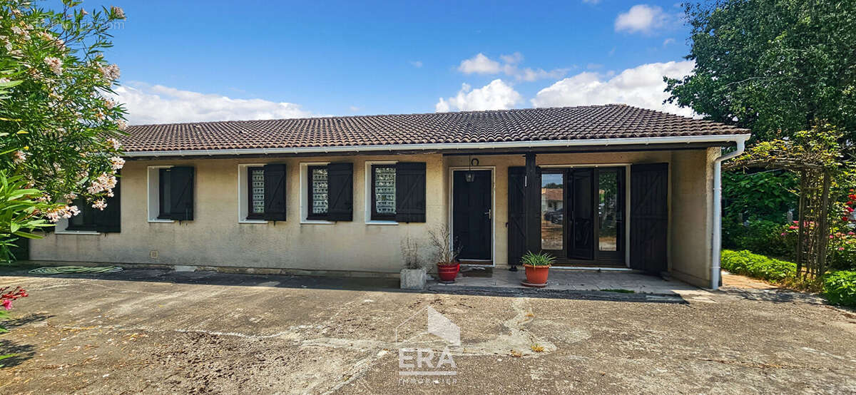 PAREMPUYRE - Maison familiale 160 m² de plain-pied sur 2000 m² de terrain - CALME - photo 7