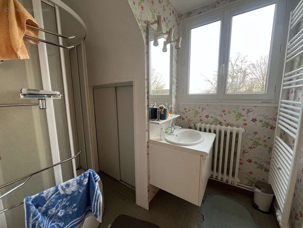Maison à CALLENGEVILLE