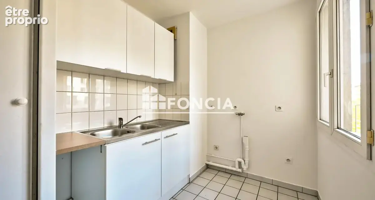 Cergy le haut - face gare – balcon plein sud – 64 m² - parking sous sol - photo 5