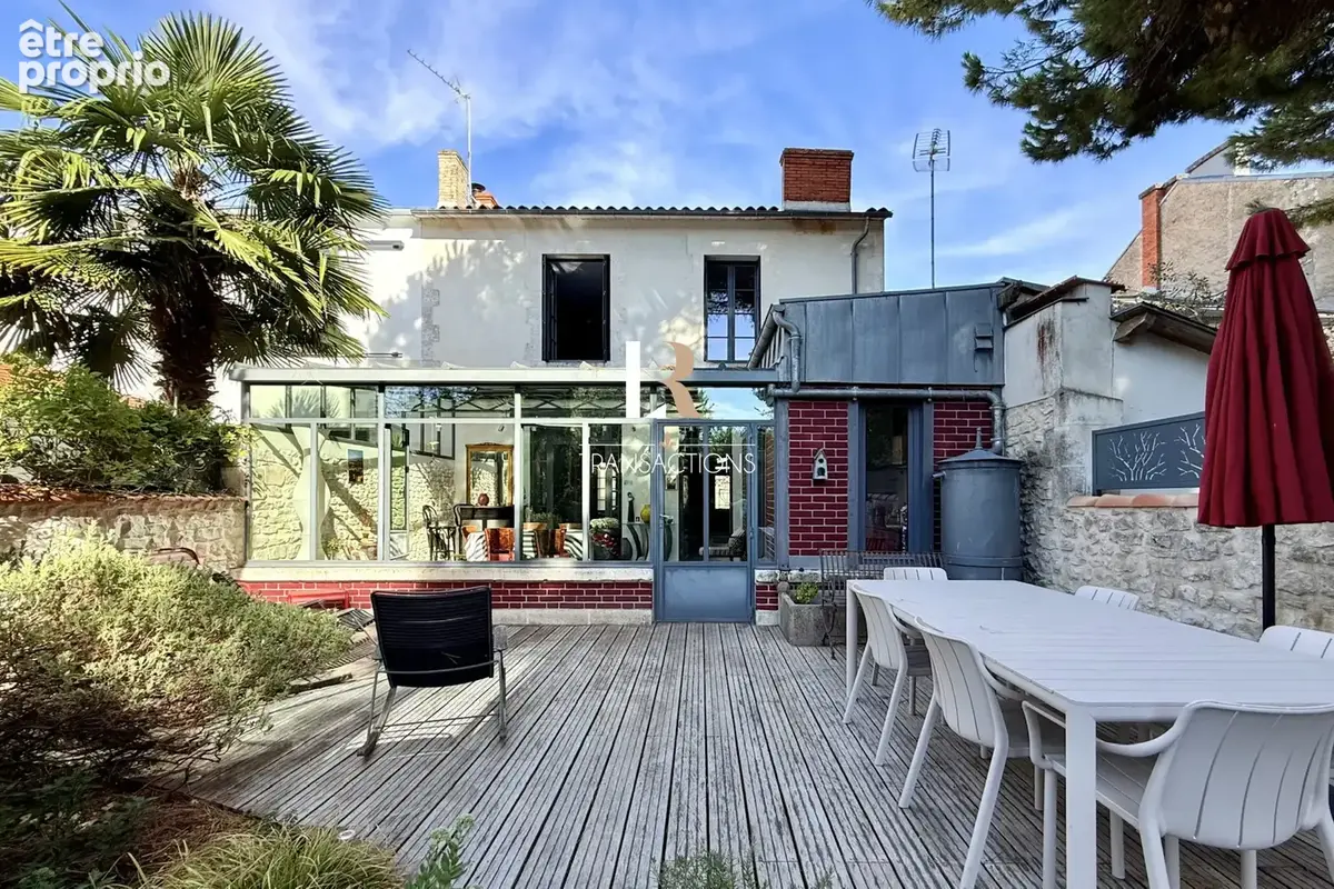 LR Transactions - La Genette - Maison de caractère avec joli jardin arboré - photo 34