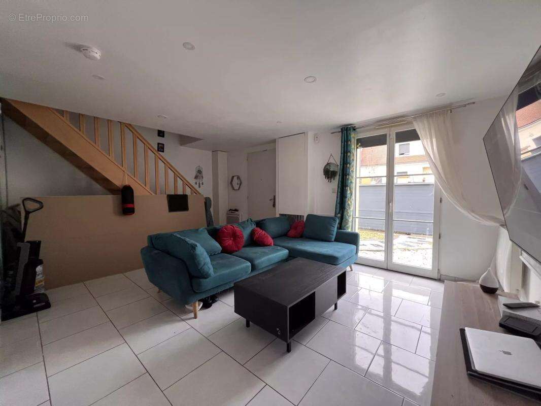 Maison à DAMMARTIN-EN-GOELE