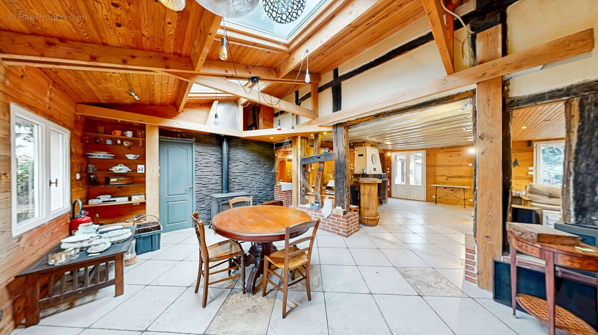 Maison à ETREPAGNY