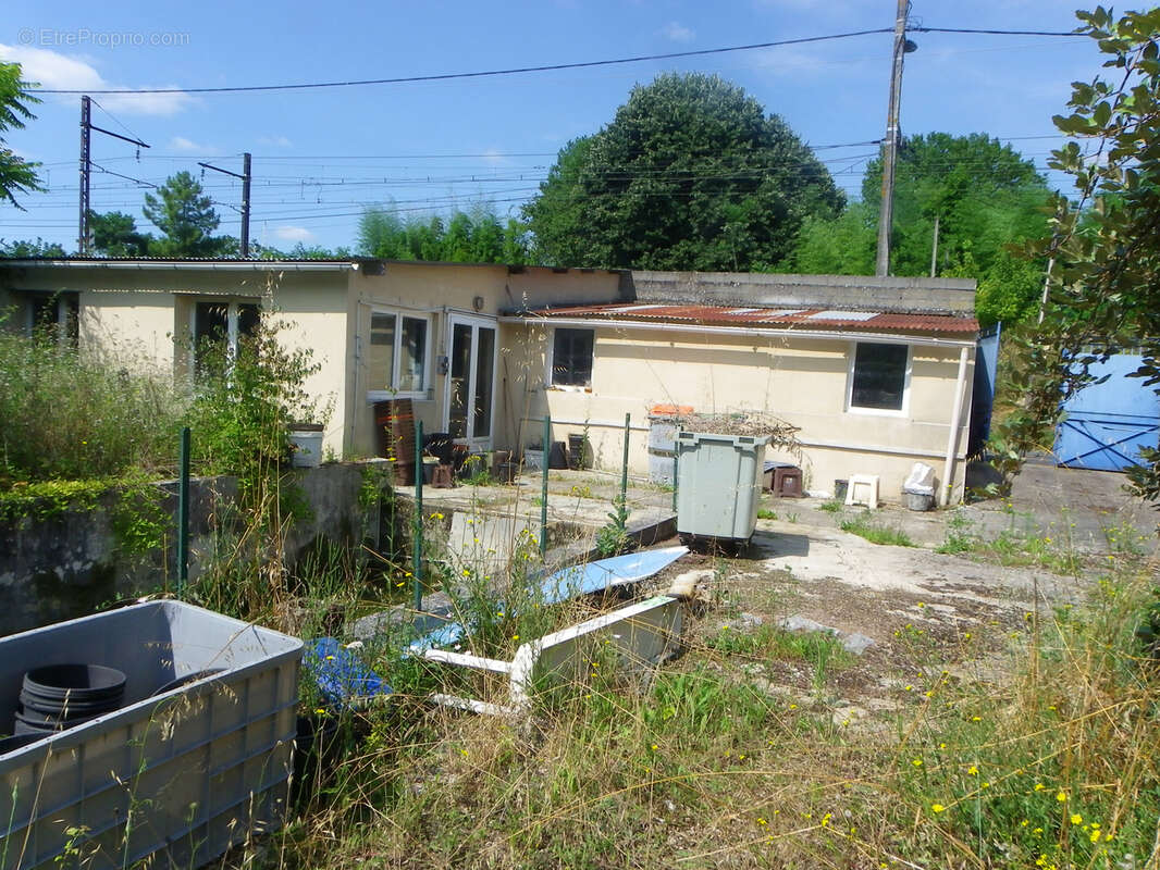 Terrain avec partie constructible - photo 2