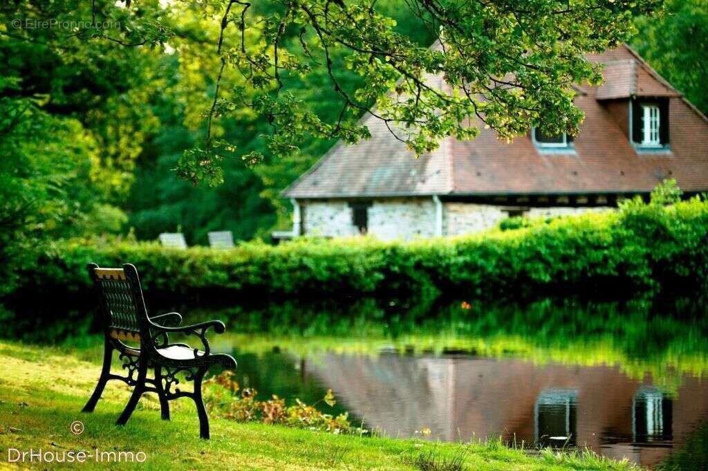 Maison à SAINT-YRIEIX-LA-PERCHE