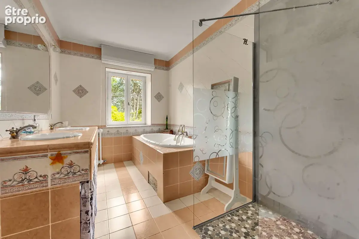 Toulousaine rénovée de 209 m² avec Jardin & Piscine - photo 5