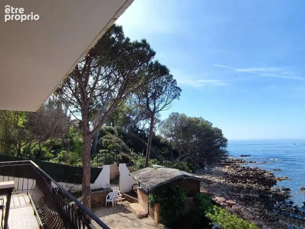 Villa Pieds dans l'eau pour chambre d'hôtes à rénover - photo 3