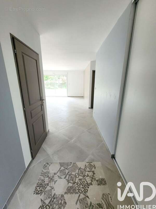 Maison 100 m² à Courtacon  - photo 6