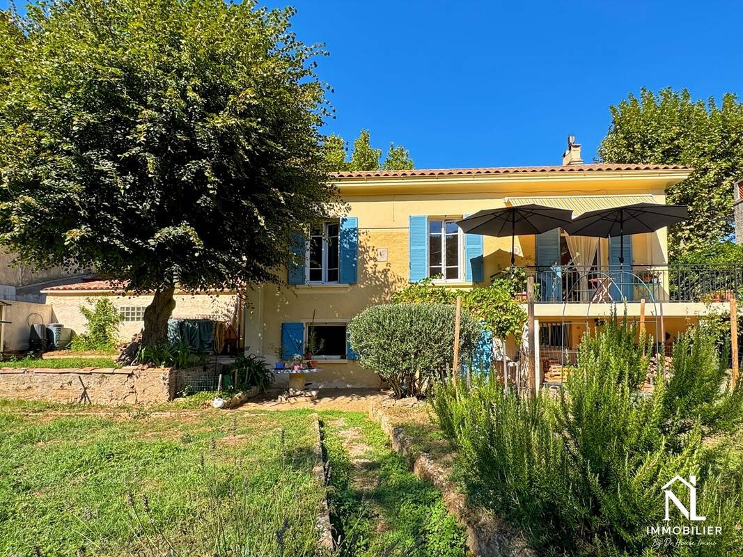 Maison à COLLOBRIERES