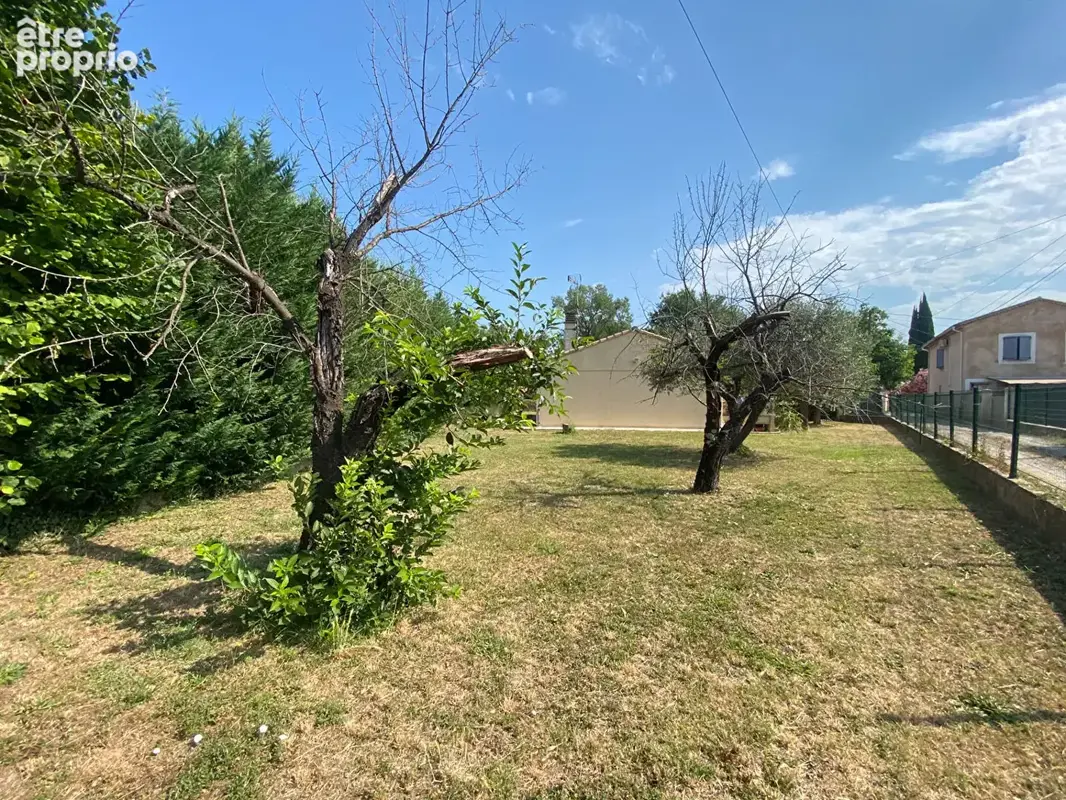 A vendre a vidauban maison de plain-pied type 4 avec terrain et  garage - photo 10