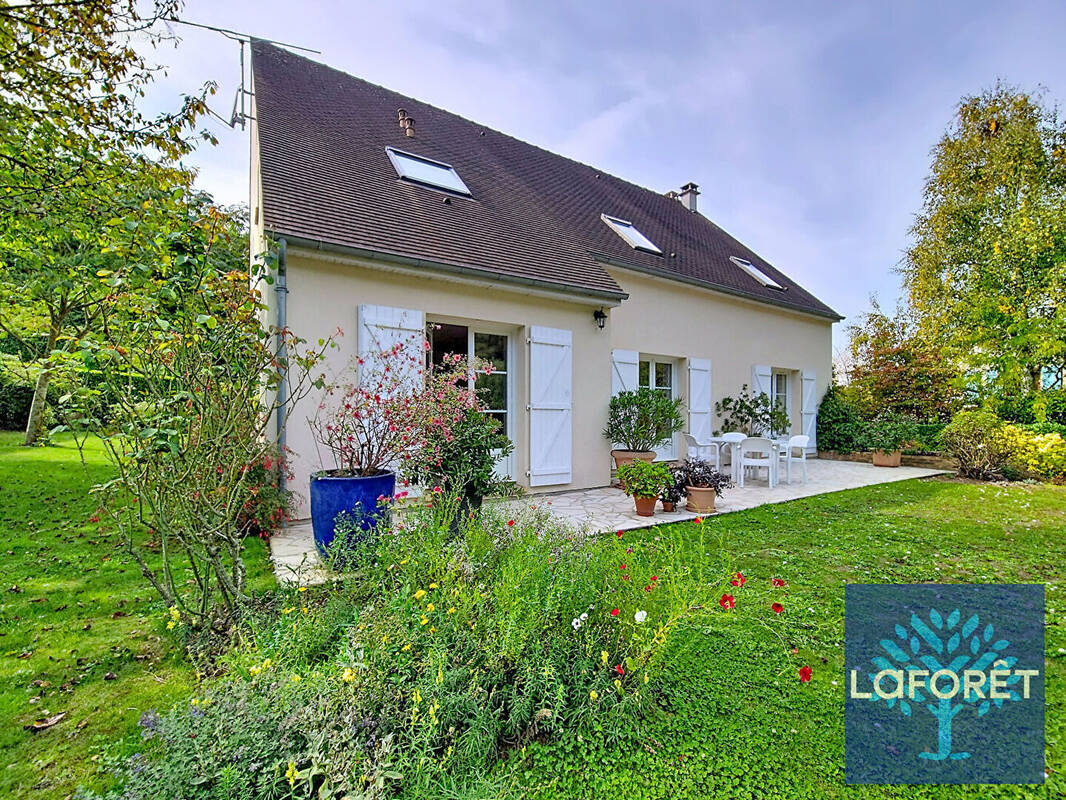 Maison à JANVILLE-SUR-JUINE