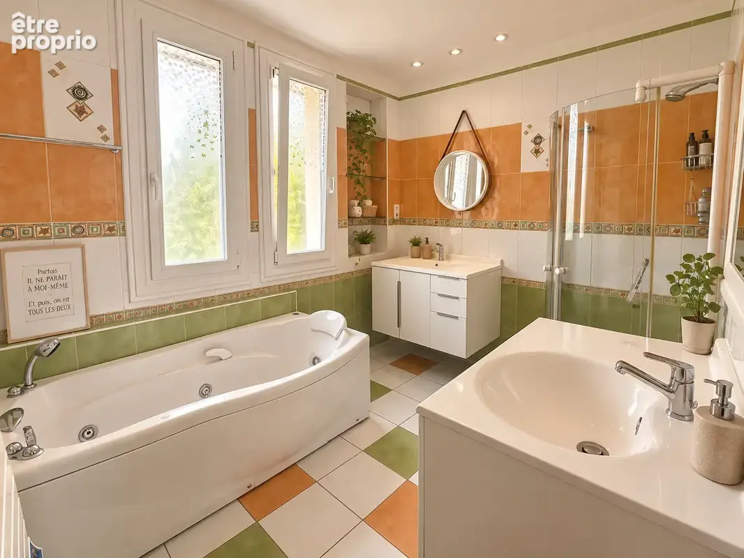 Maison familiale avec piscine et garage - photo 13