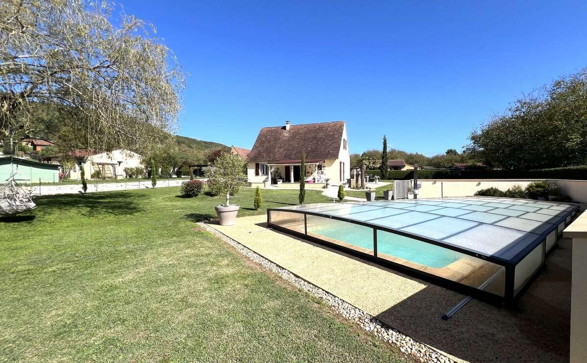 Maison à SAINT-VINCENT-DE-COSSE