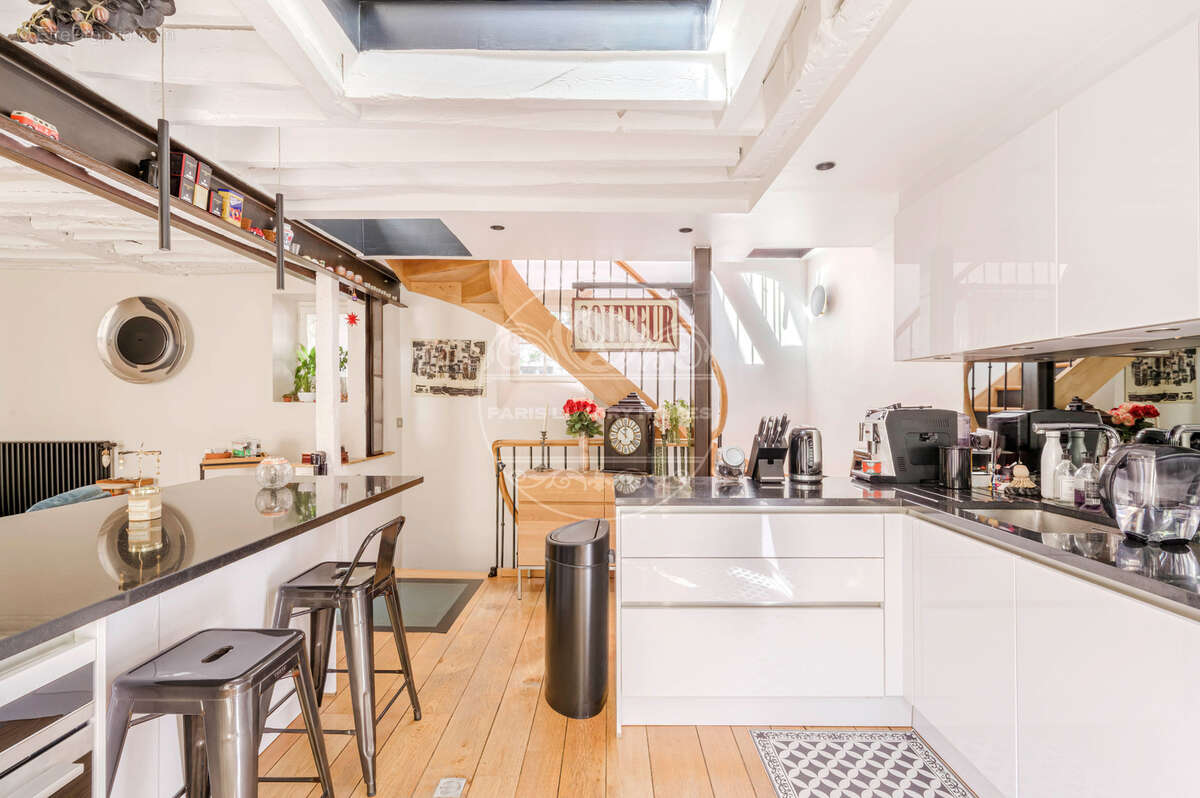 Appartement à PARIS-2E