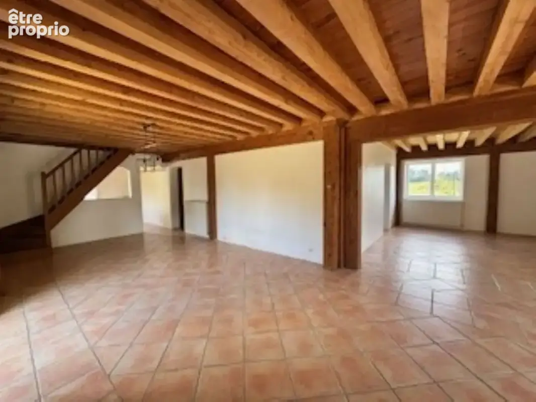 Magnifique bâtisse de 272 m² sur 1.2 hectares de terrain clos - photo 6