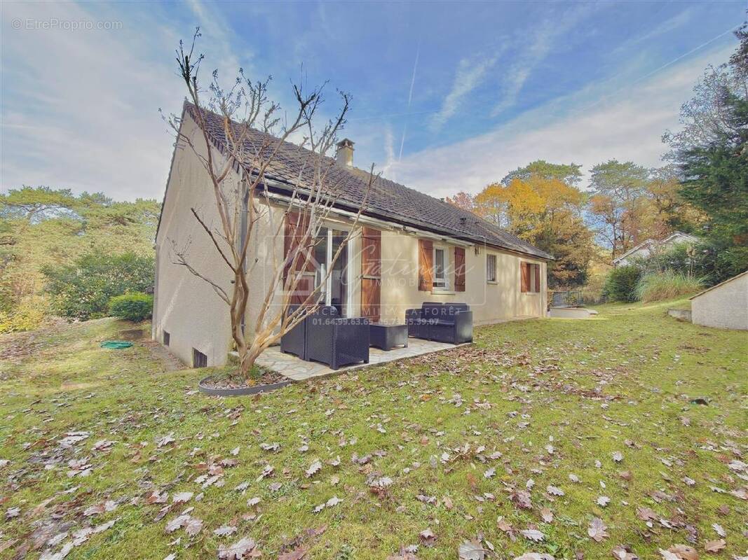Maison à MILLY-LA-FORET