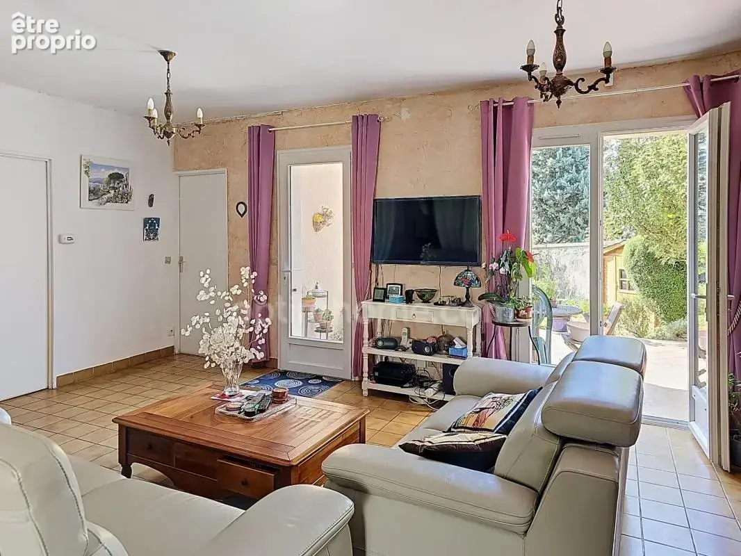 Maison 6 pièces avec garage et jardin à vendre à CHANTELOUP LES VIGNES (78) - photo 4