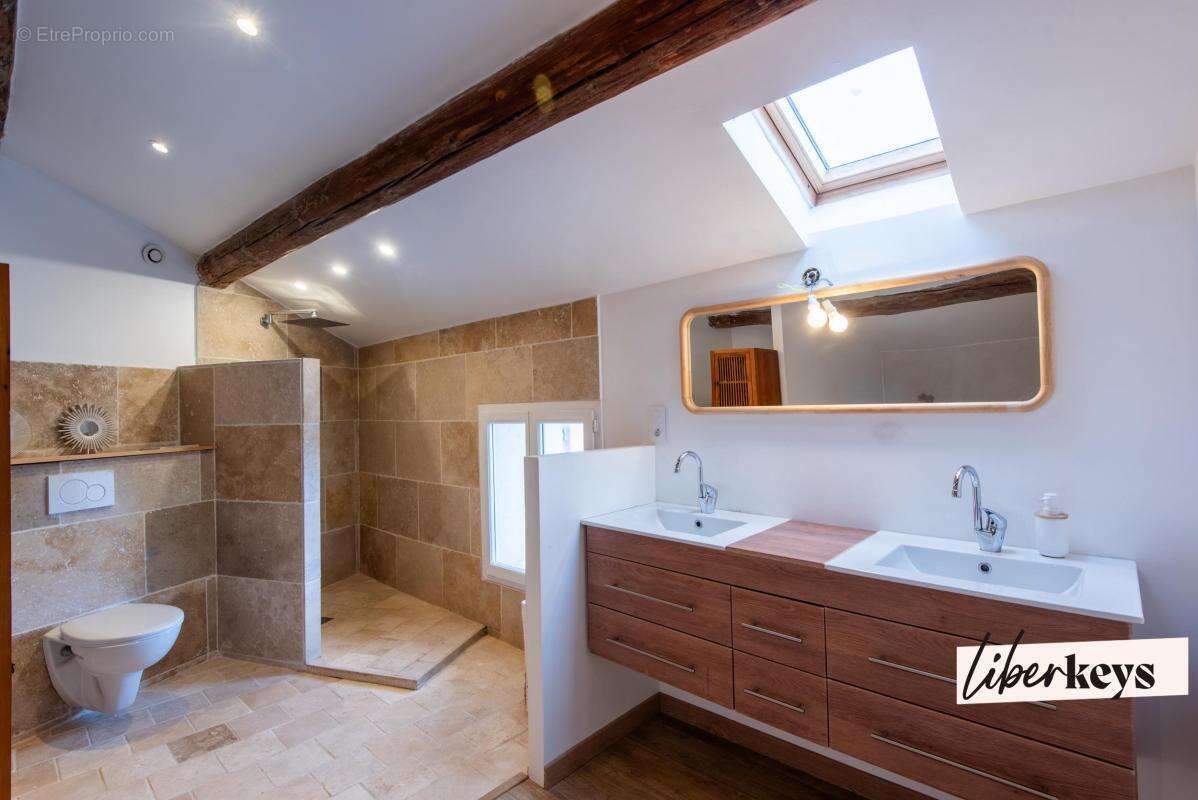 Maison à MALEMORT-DU-COMTAT