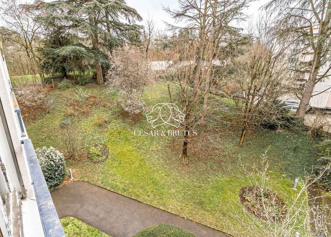 Appartement à TASSIN-LA-DEMI-LUNE