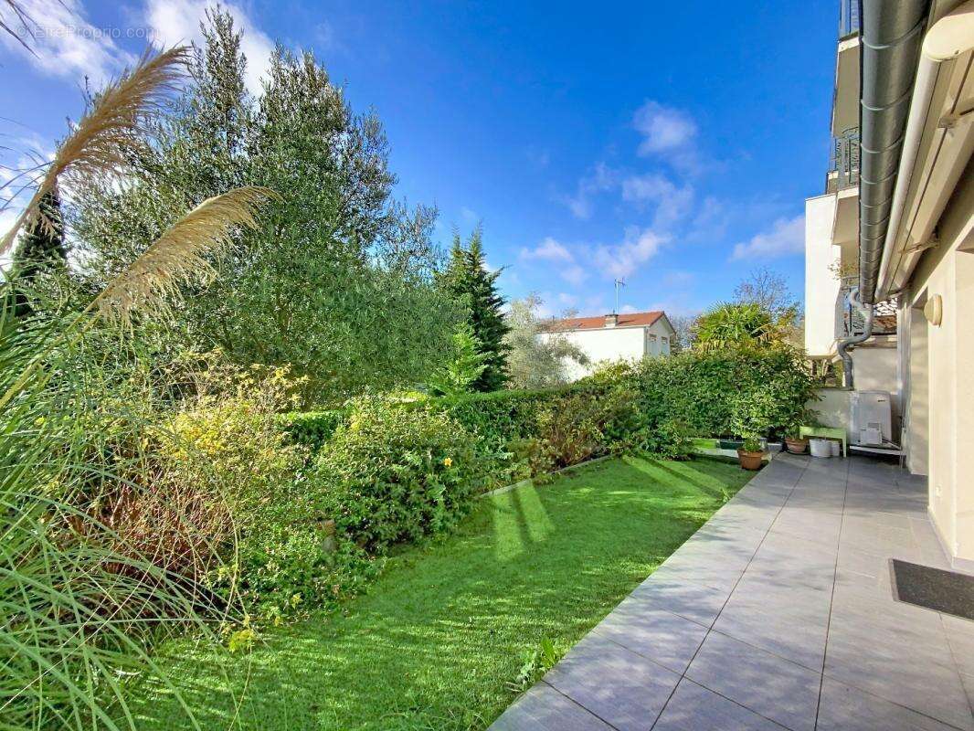 Appartement à SAINT-MAUR-DES-FOSSES