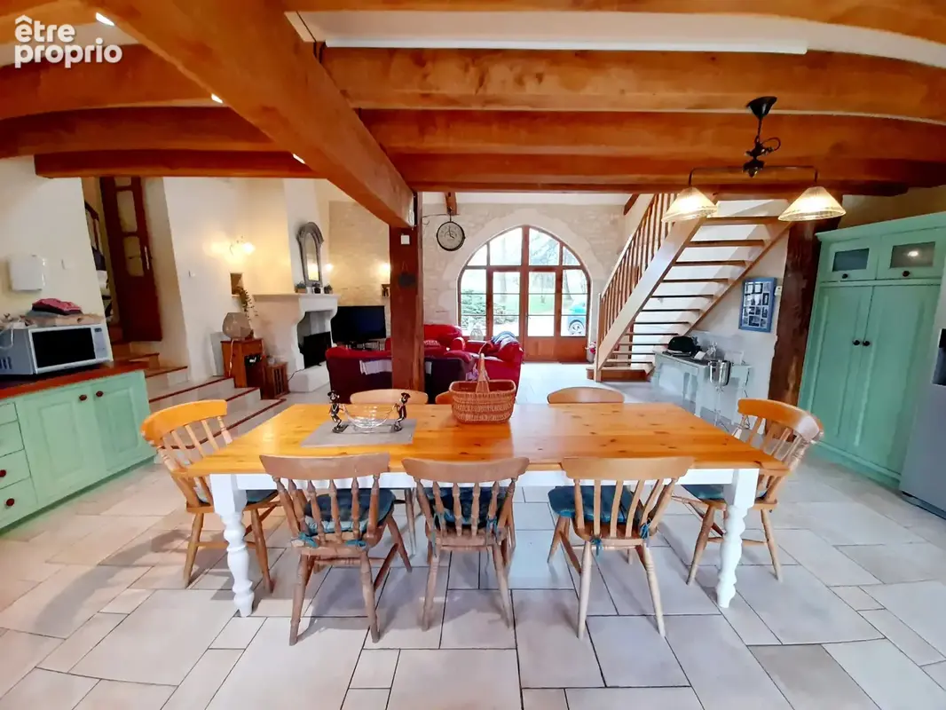 Belle ferme en pierre avec appartement d'amis, grange et vue imprenable - photo 9