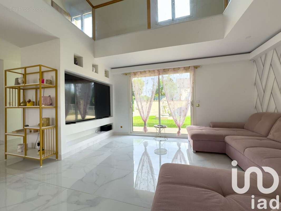 Photo 4 - Maison à POIX-TERRON