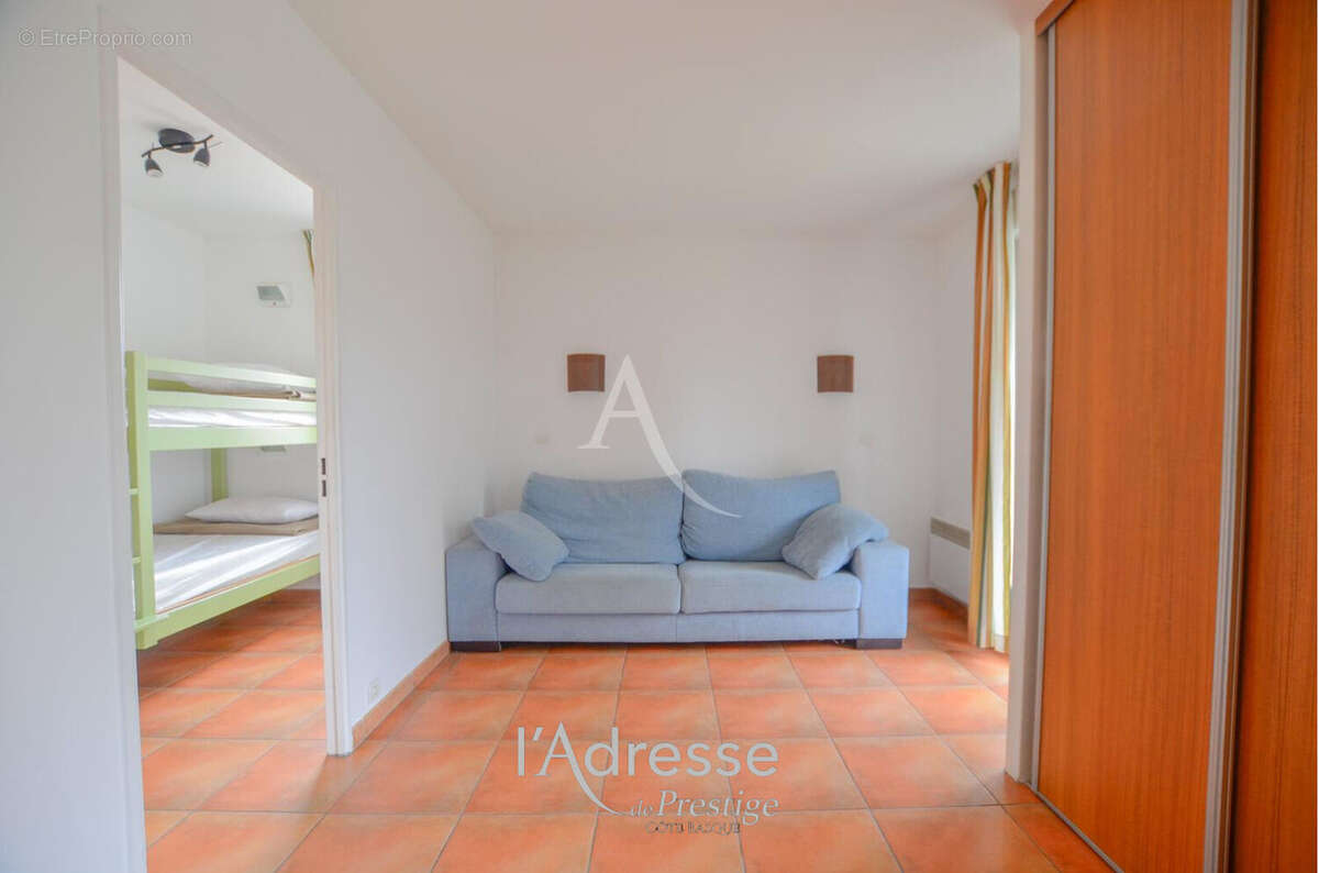 Appartement  3 pièce(s) 53 m2, terrasse et parking - photo 2