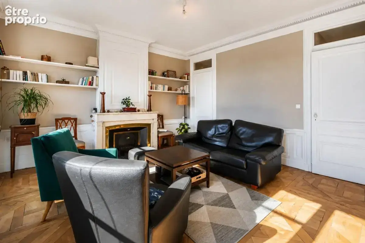 T4 114 m2+ caves - 69004 lyon - cours d’herbouville - photo 2