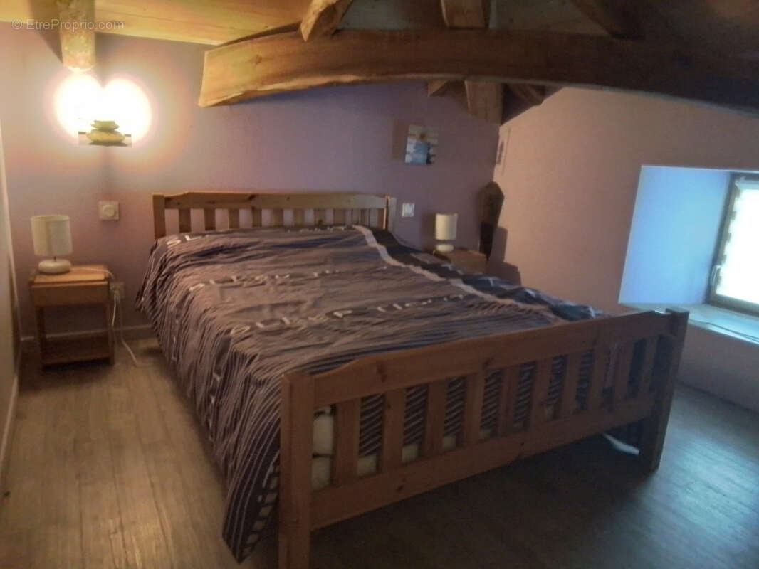 Maison à ANTRAIGUES-SUR-VOLANE