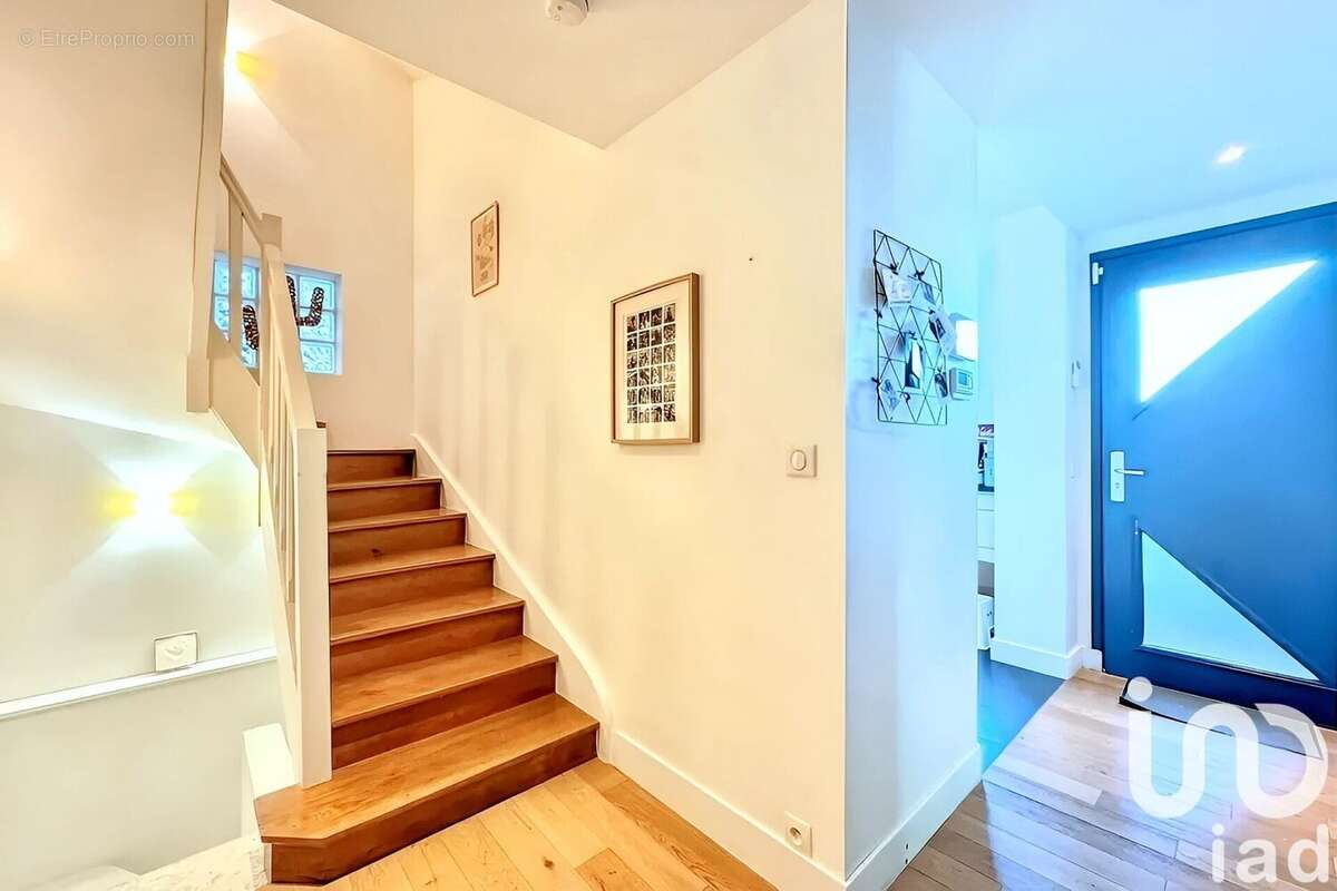 Photo 9 - Maison à LE PLESSIS-ROBINSON