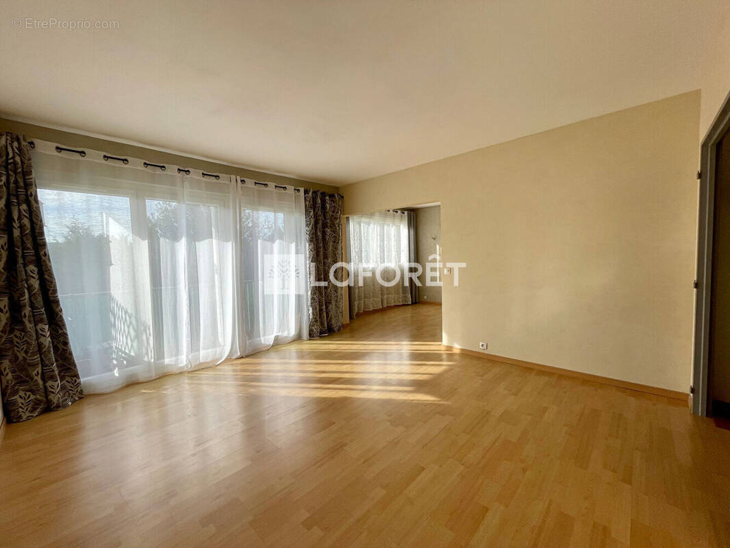 Appartement à MEULAN