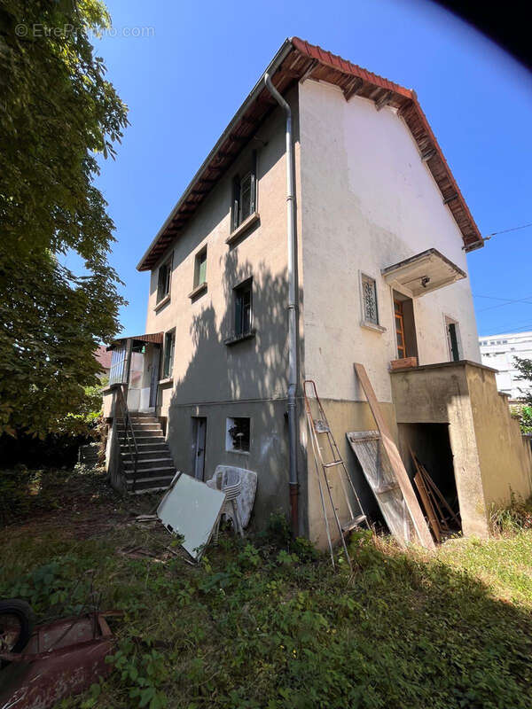 Maison à YZEURE