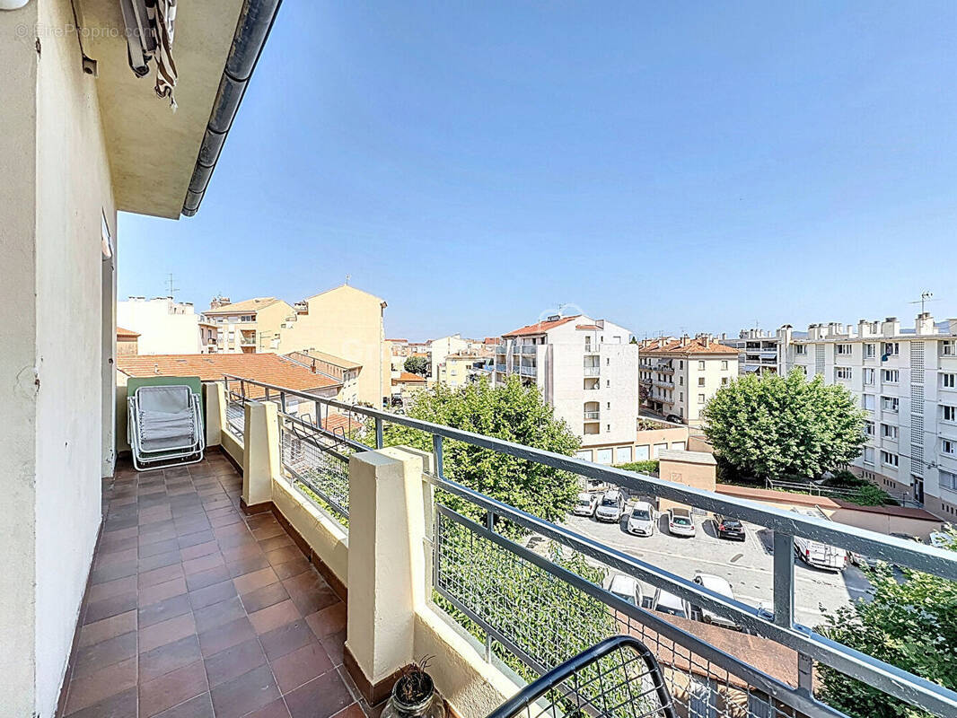 Appartement à SAINT-RAPHAEL